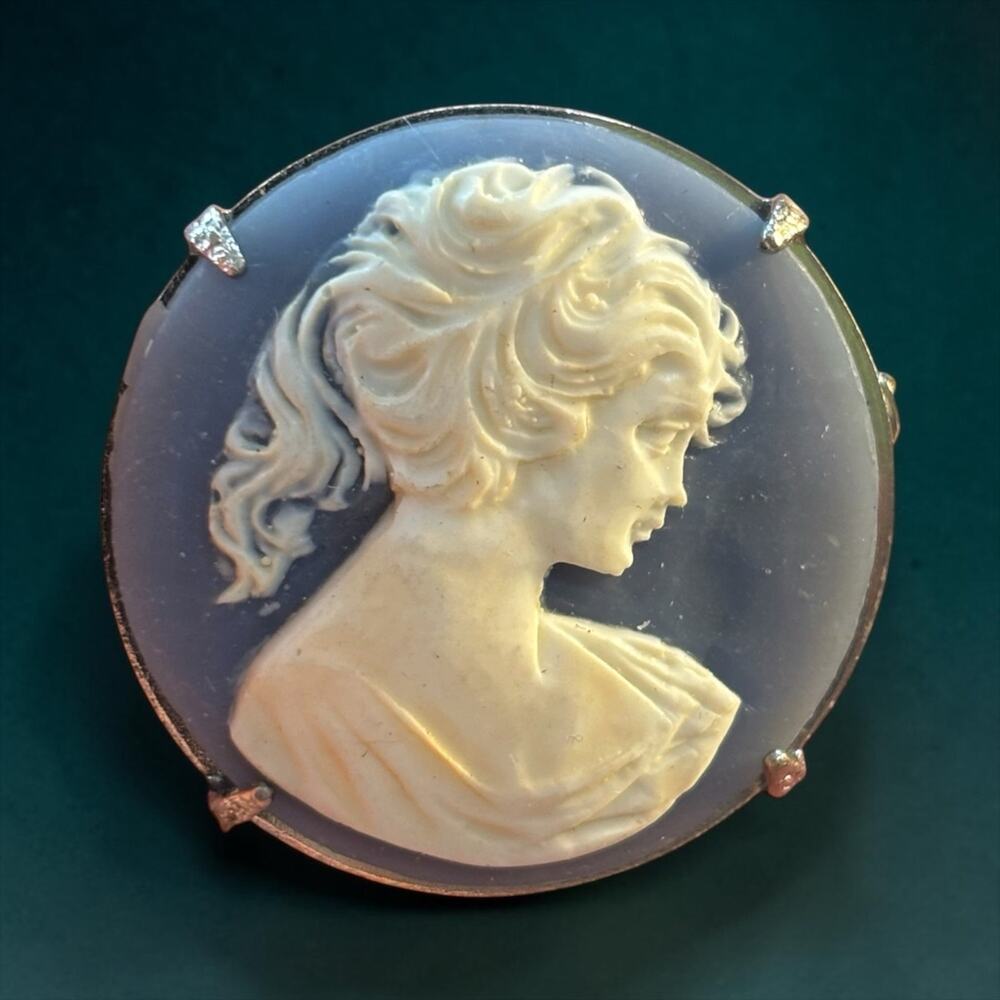 Blue Gray Cameo Brooch 1950s Greco Roman Lady Pin Mid Century Jewelry